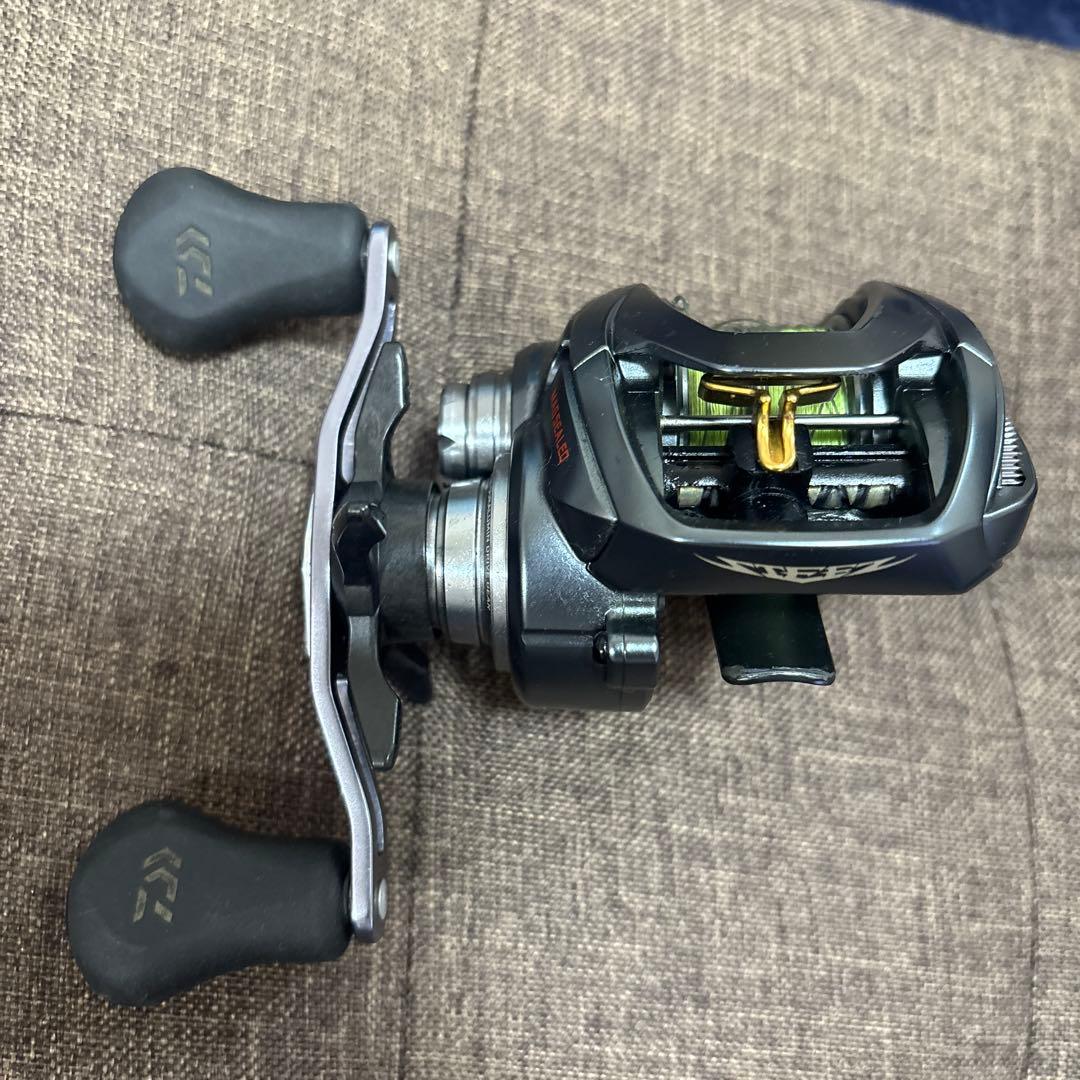 Daiwa　STEEZ TW 5.3 右ハンドル