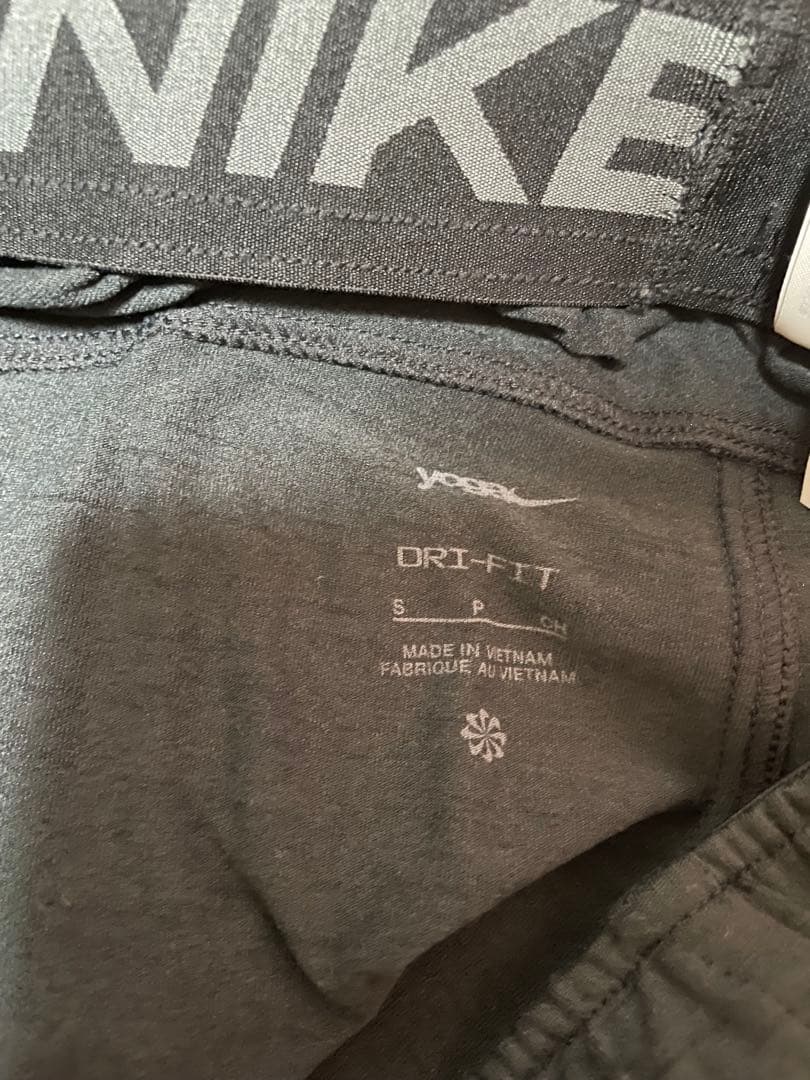 新品未使用Sサイズ　Nike yoga ナイキ　ヨガ　セットアップ