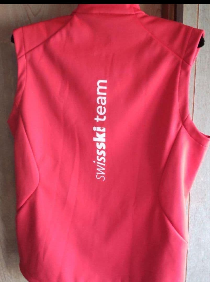 極美良品 DESCENTE Swiss Team Model VEST
