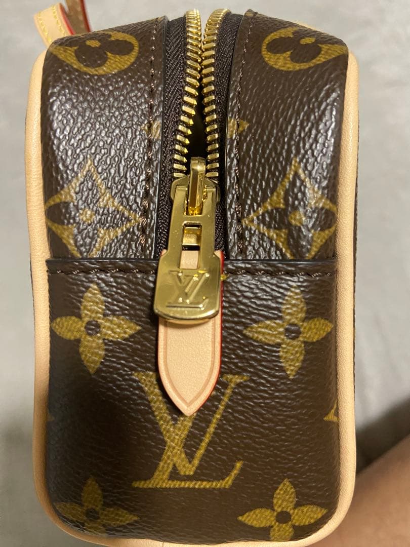 Louis Vuitton ハンドバッグ ハング・オン　ノベルティ