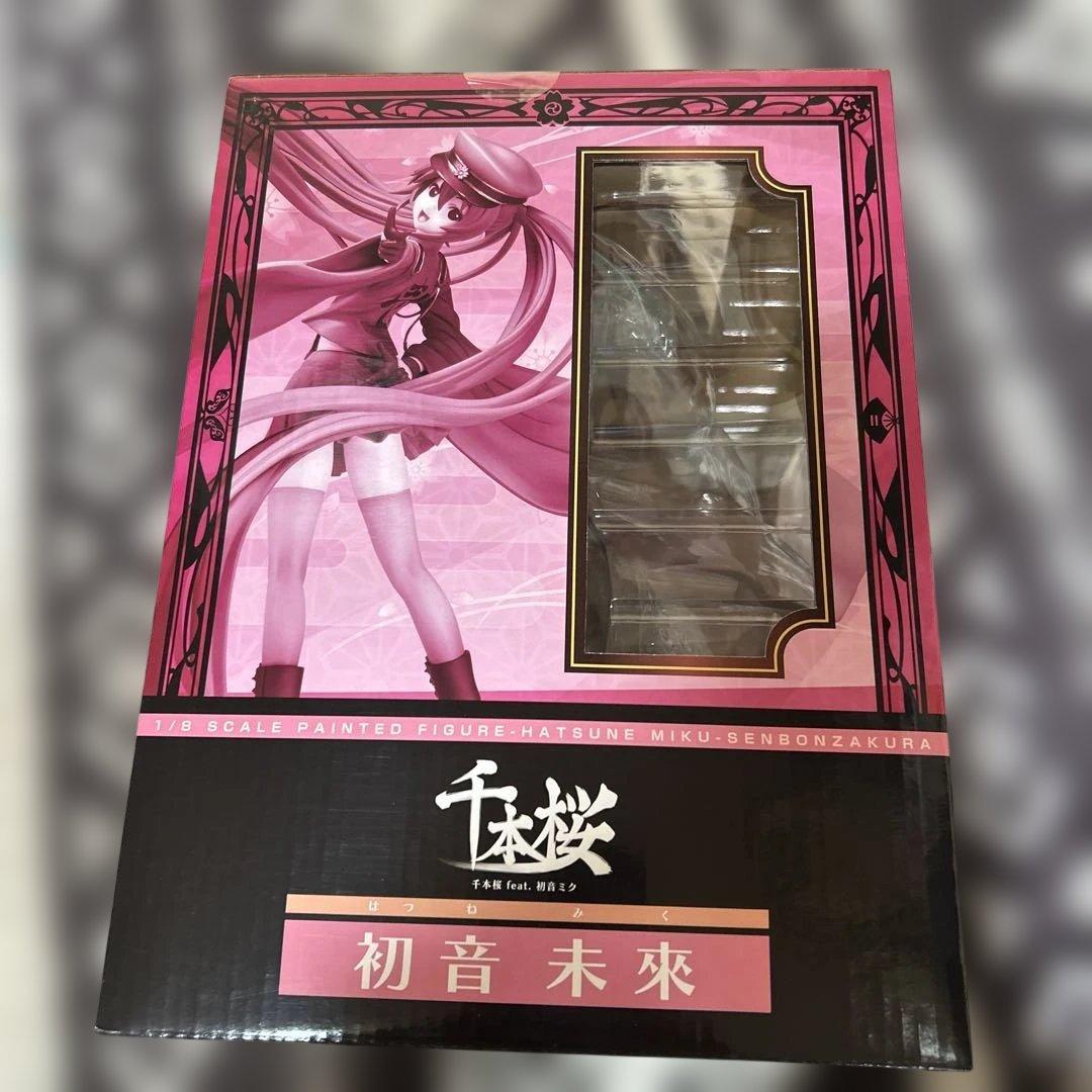 初音未來 「千本桜 feat. 初音ミク」 1/8 PVC製塗装済み完成品
