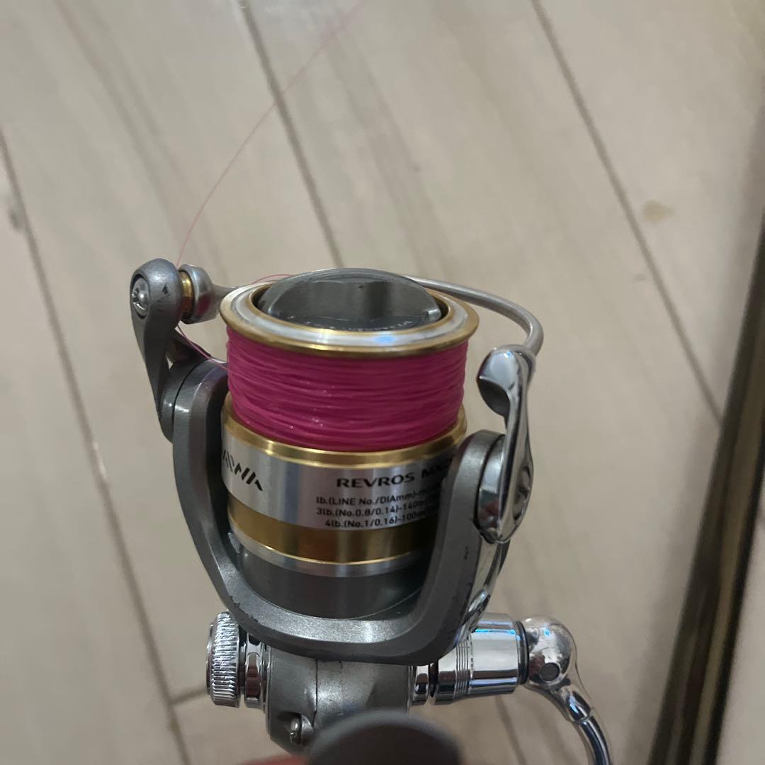 DAIWA REVROS スピニングリール ピンクライン