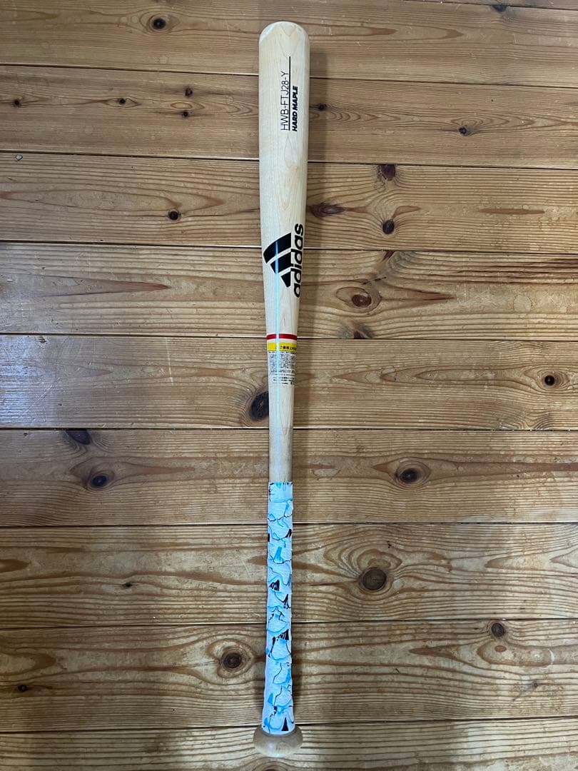 アディダス　木製軟式バット　山田哲人モデル　84㎝　HWB-FTJ28-Y