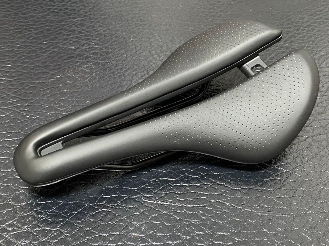 【美品】ボントレガー AEOLUS ELITE 145幅 サドル