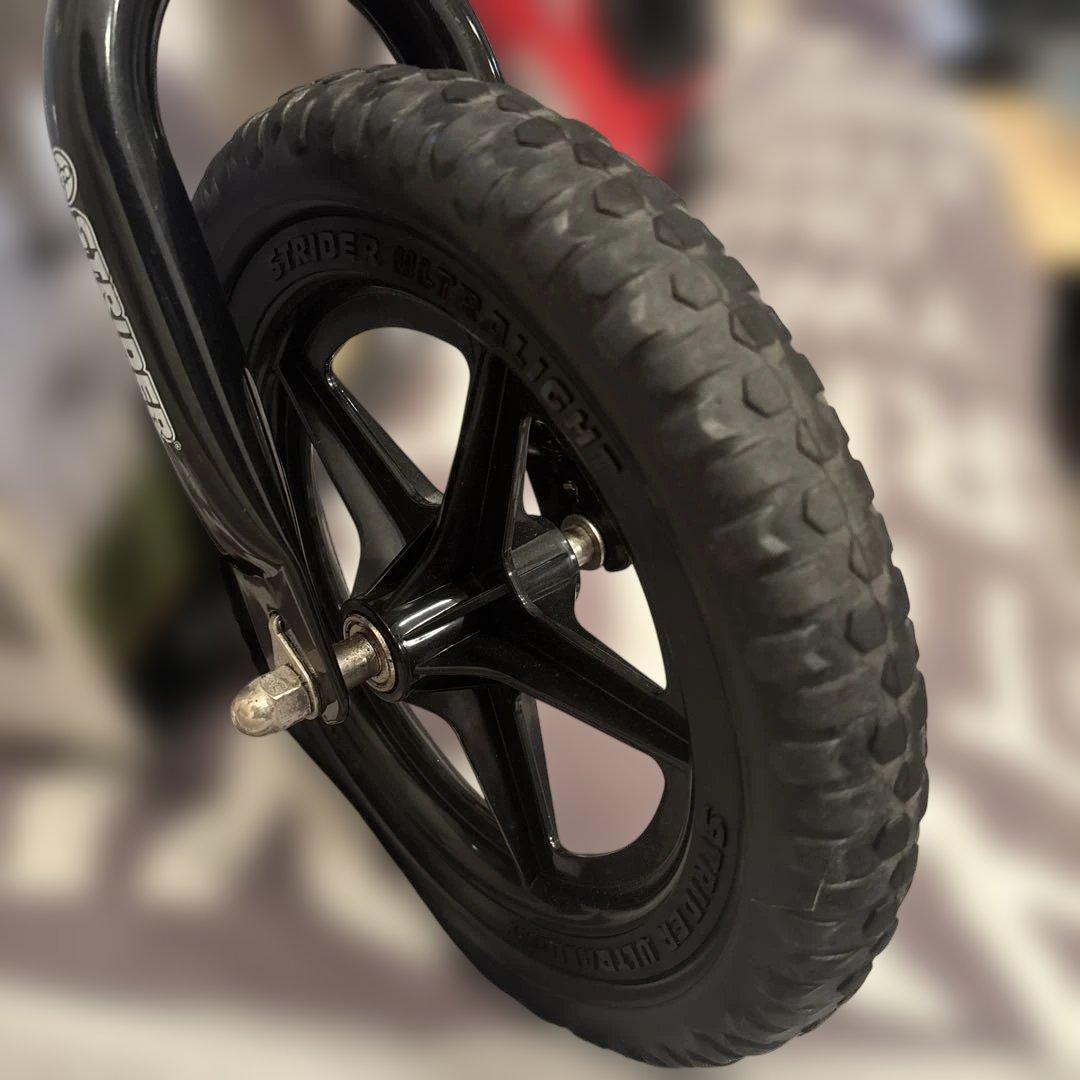 値下げ中【中古・美品】STRIDER 赤 12インチ