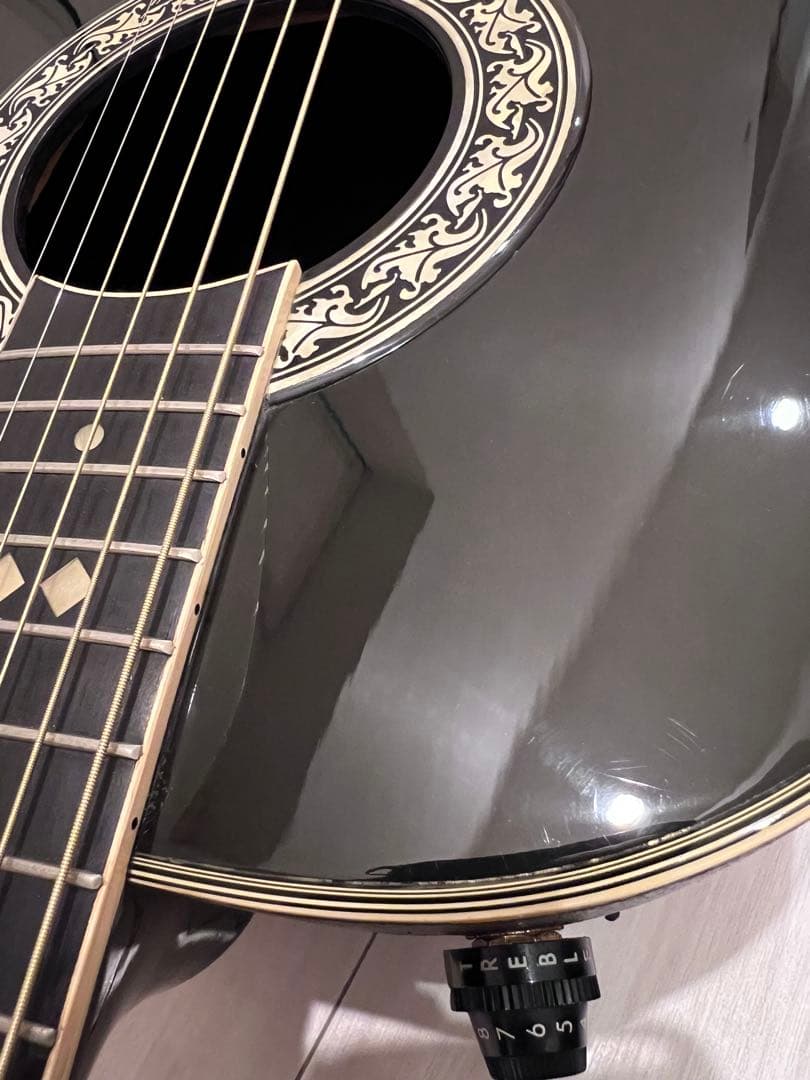 Ovation 1617 1982年製