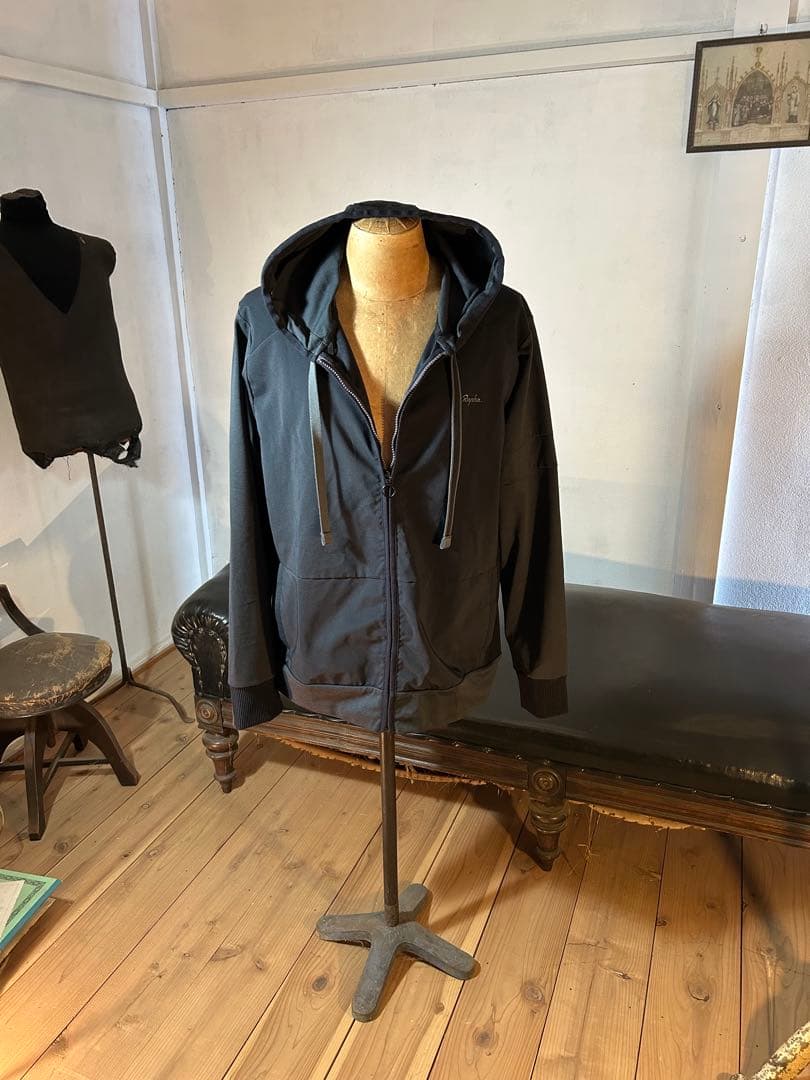 Rapha トランスファーフーディー
