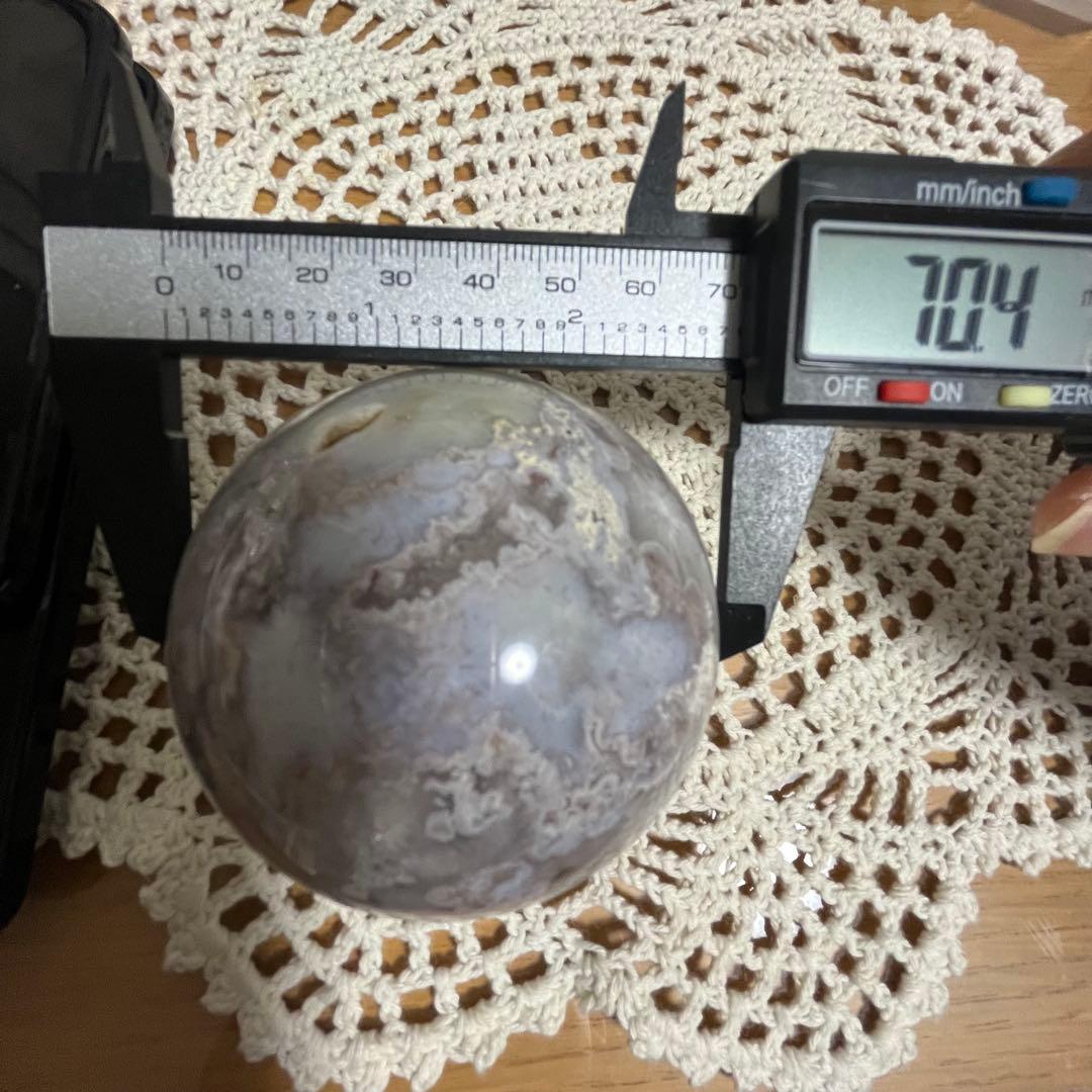 【天然石】フラワーアゲート　ジオード　桜瑪瑙　スフィア　台座つき　約70.４㎜
