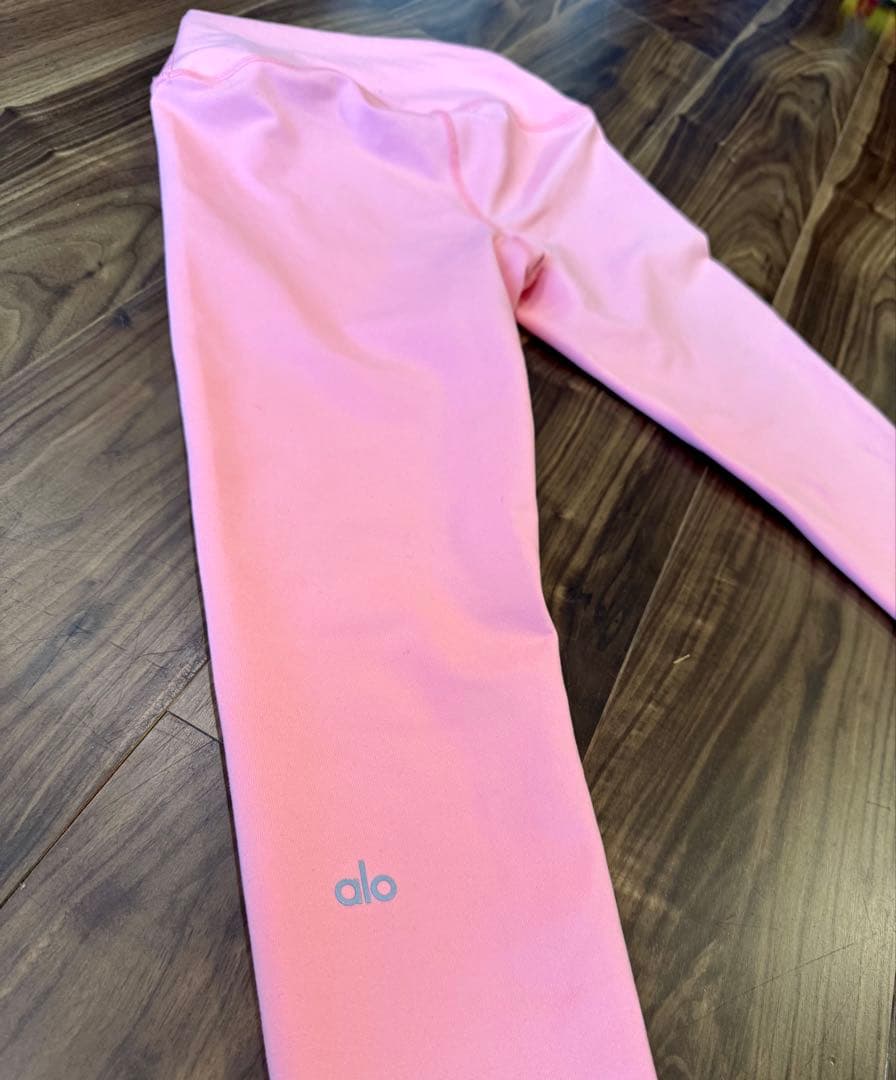alo ピンク レギンス　ヨガウェ　XS　美品
