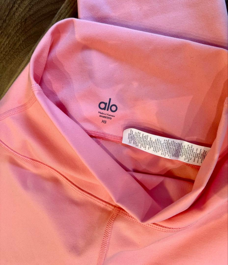 alo ピンク レギンス　ヨガウェ　XS　美品