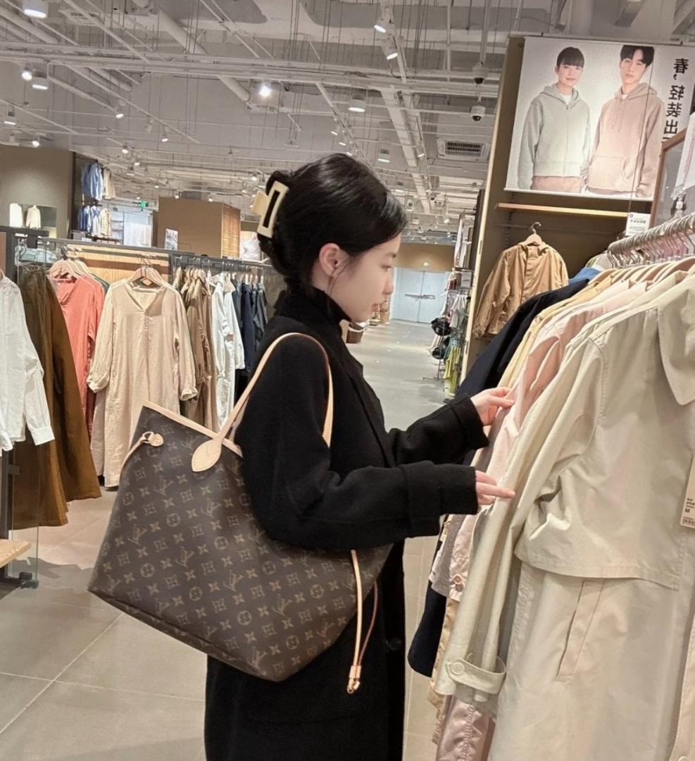 Neverfull GM定番のモノグラムキャンバスM46978