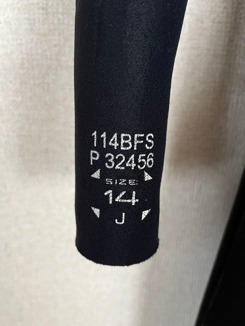 リップカール　キッズ用　サイズ14 ウェットスーツ　3/2㍉フルスーツ