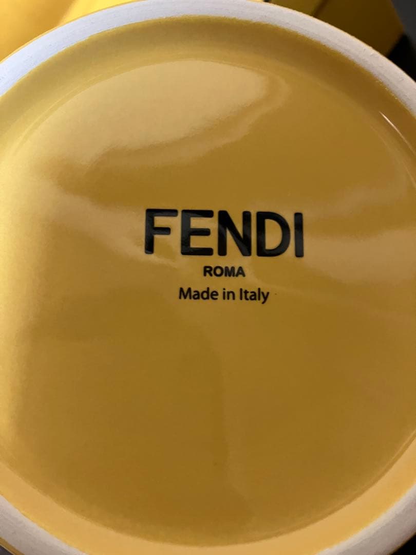 FENDI イエロー 陶器 アクセサリーケース