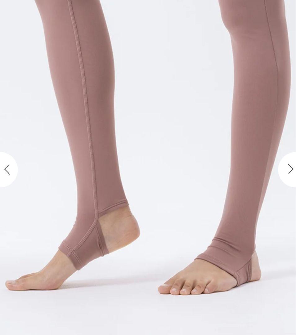 【新品】SUKALA トレンカレギンス ヨガパンツ サーモンピンク Mサイズ