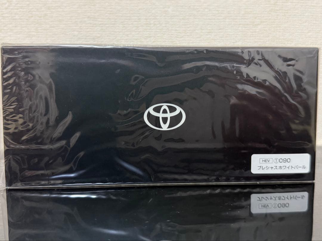 トヨタ 新型クラウンエステート ミニカー 非売品
