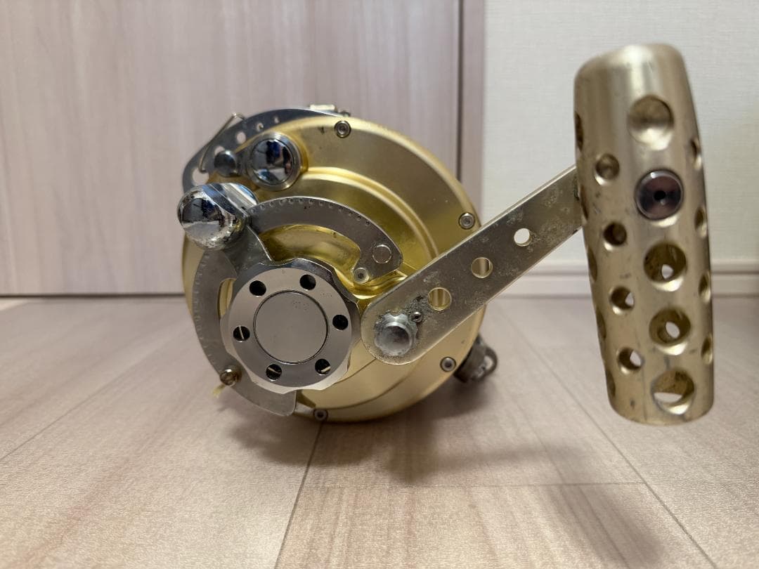 ダイワ　マリンパワー　3000-24V　電動リール