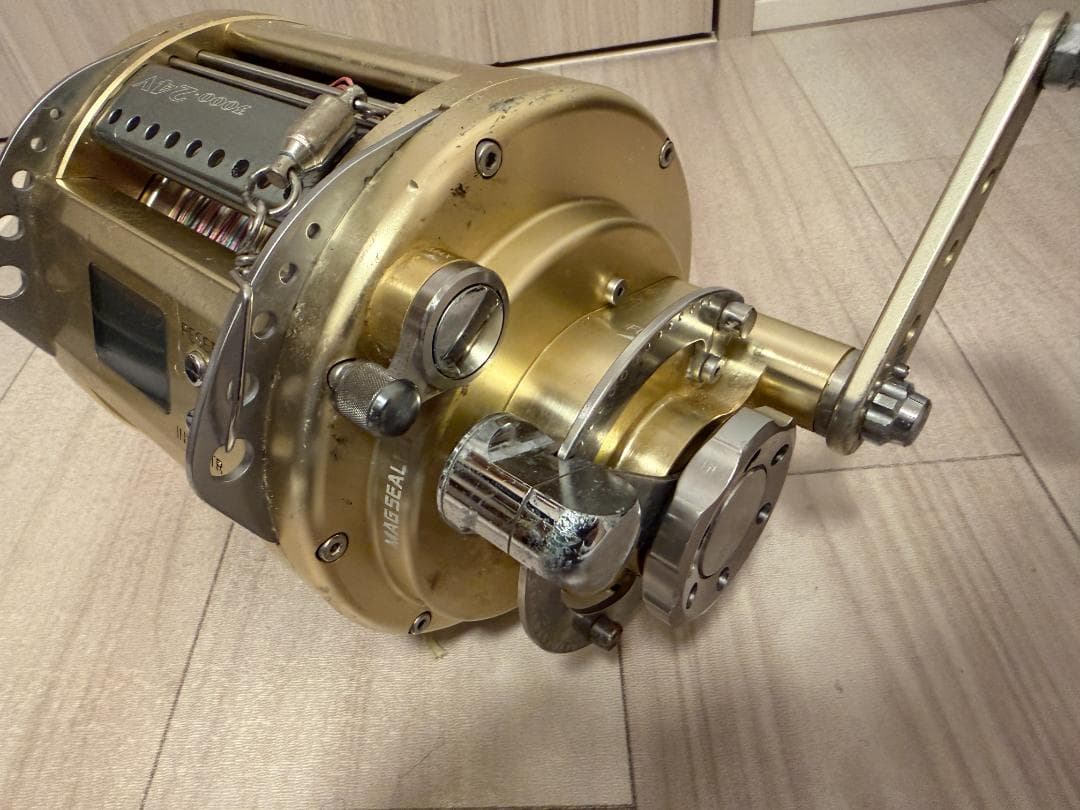 ダイワ　マリンパワー　3000-24V　電動リール