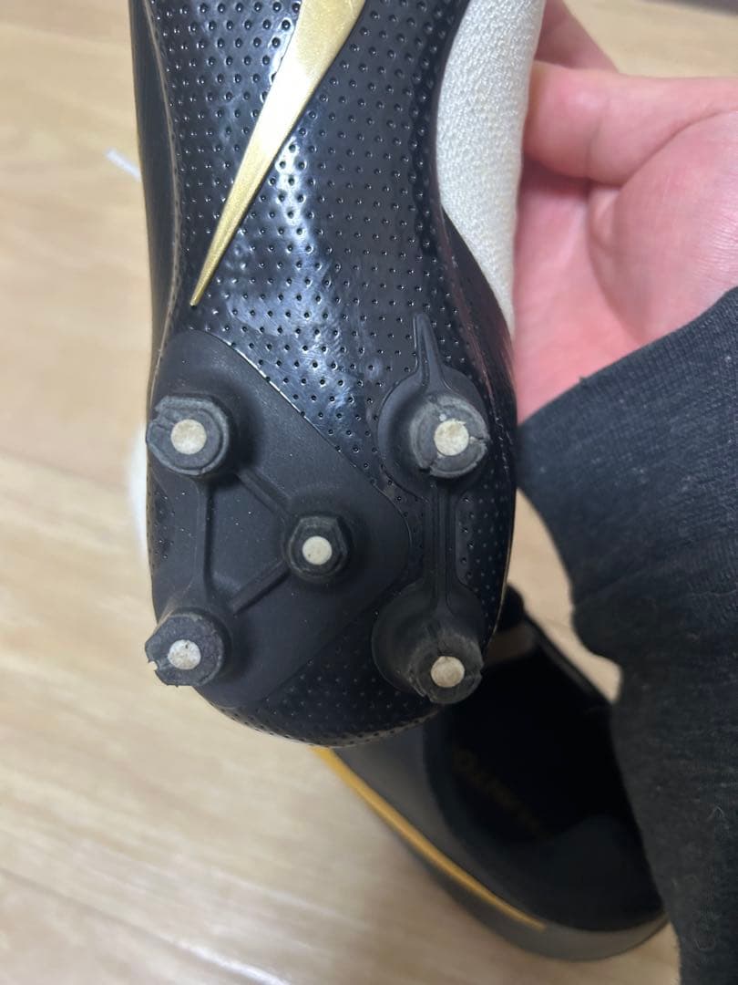 シューズ RFM-Round