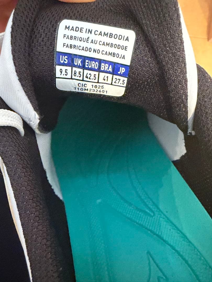 Mizuno ホワイト スパイク　野球