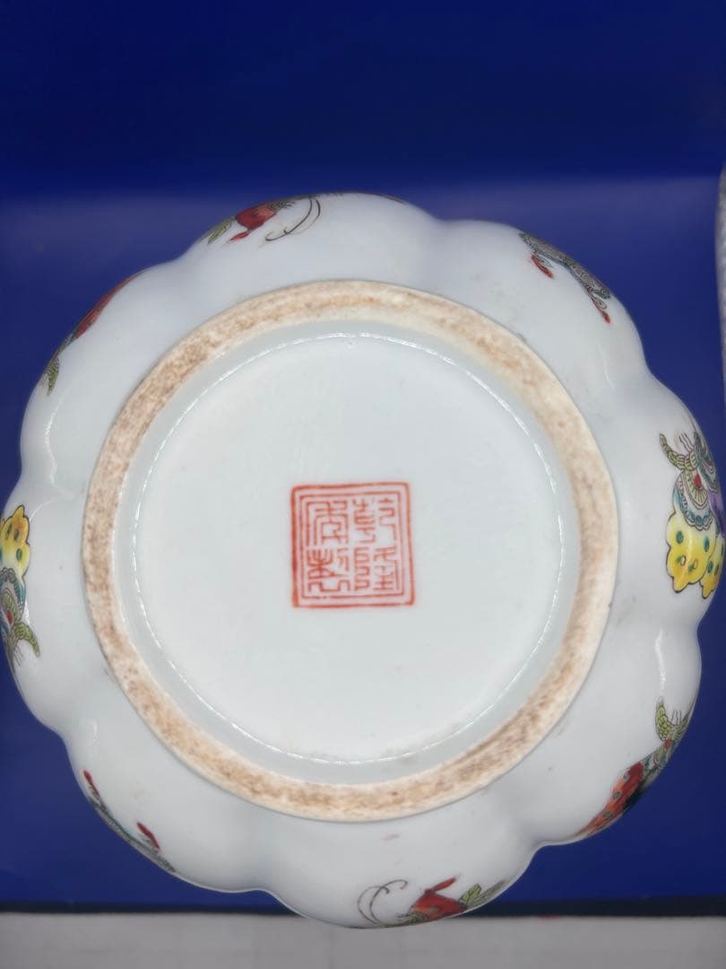 中国古玩 唐物 大清乾隆年製 款 粉彩 百蝶文 瓢箪型 蓋付壺 時代物