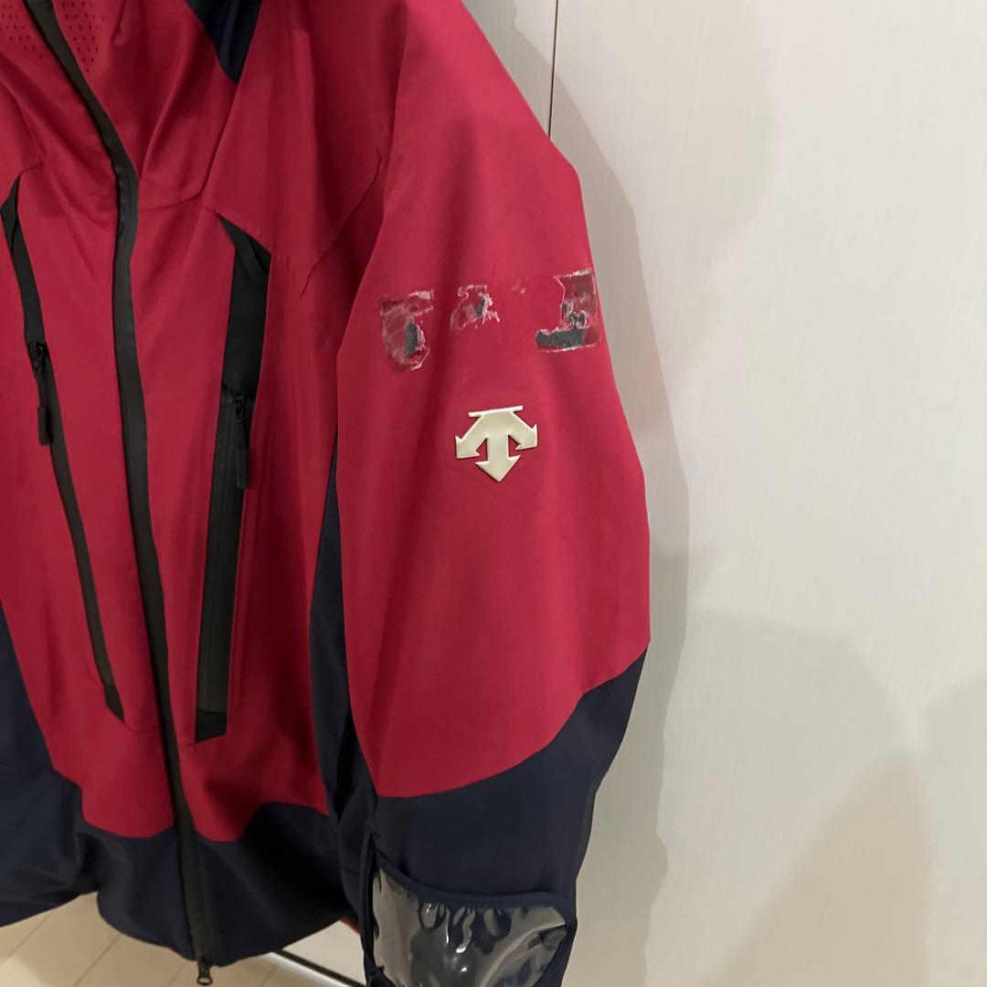 デサントSIO INSULATED JACKET（Mサイズ）ワッペン剥がし跡有