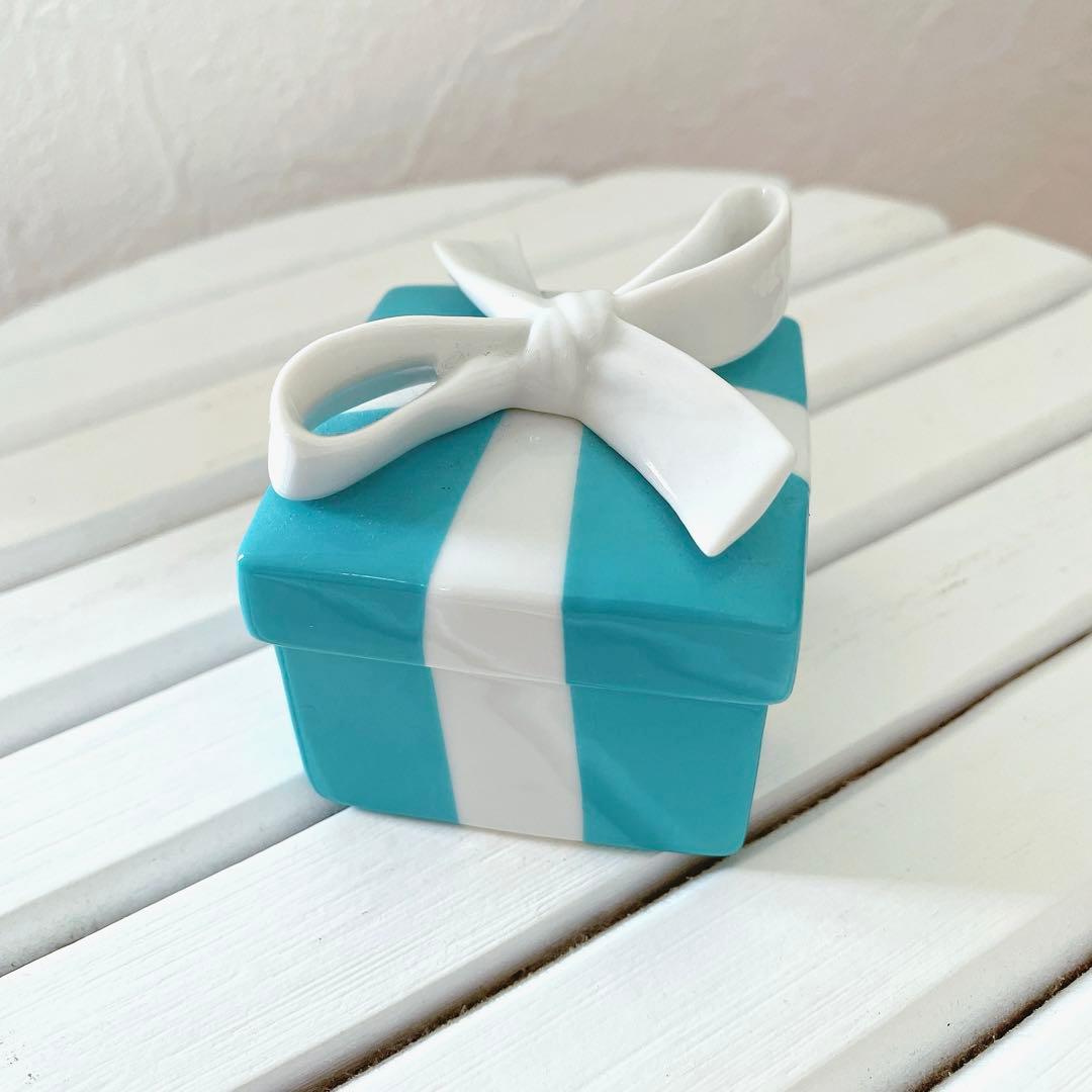 【新品未使用】TIFFANY＆Co. ミニブルーボウボックス 小物入れ 陶器
