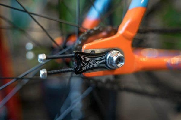 プロファイルレーシング　チェーン引き　ピスト