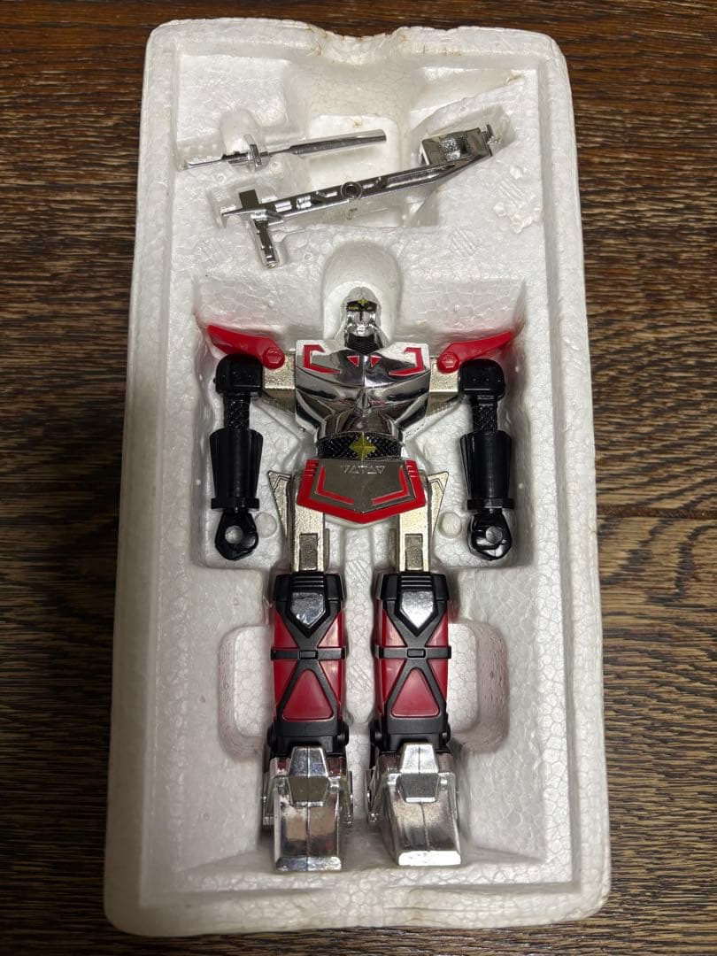 バンダイ 飛影 フィギュア 赤銀