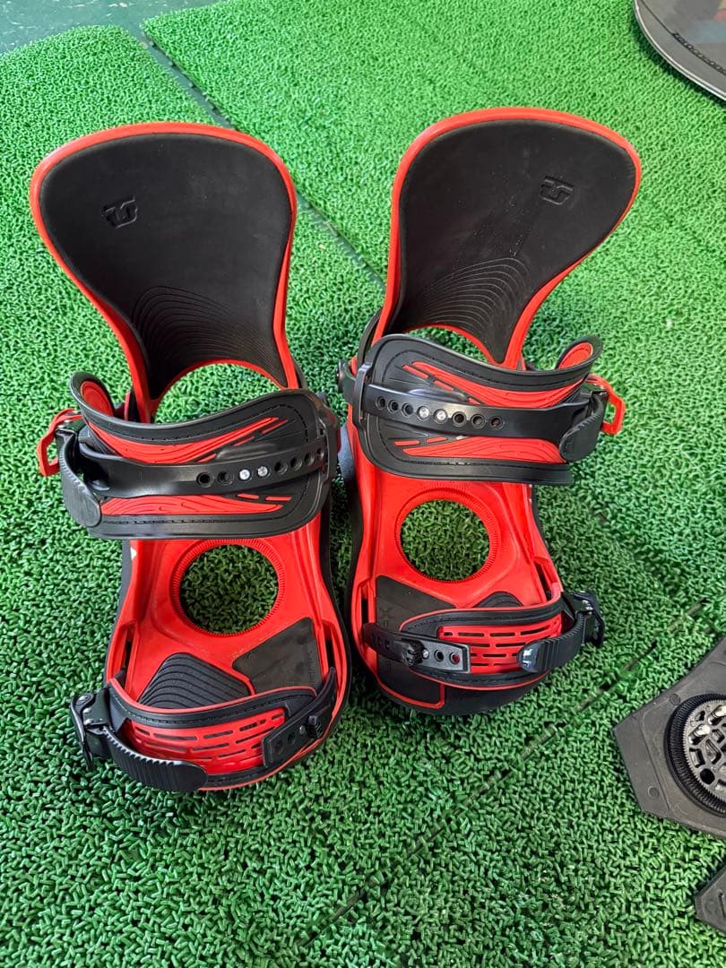 UNION ULTRA スノーボードビンディング　レッド×ブラック