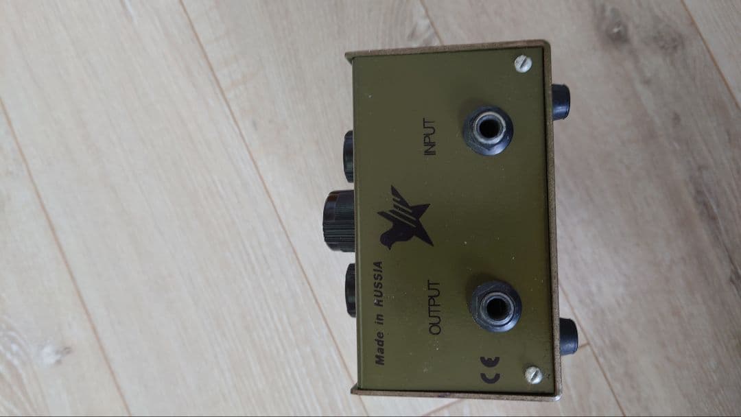 Big Muff π -Army Green Bubble font