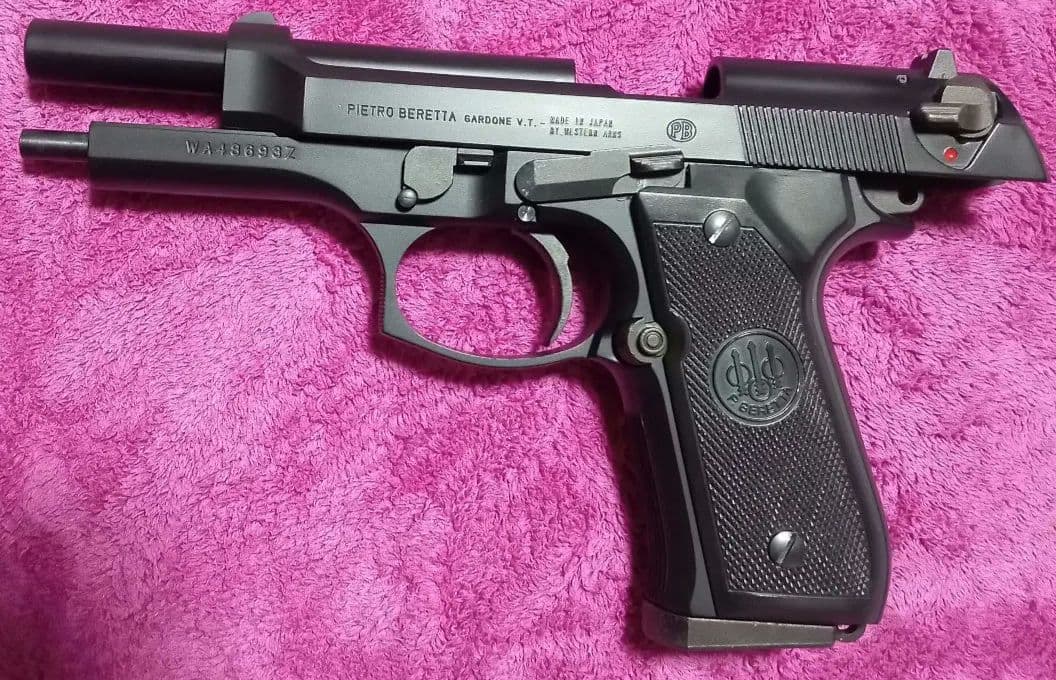 WA製ベレッタガスブローバックガン