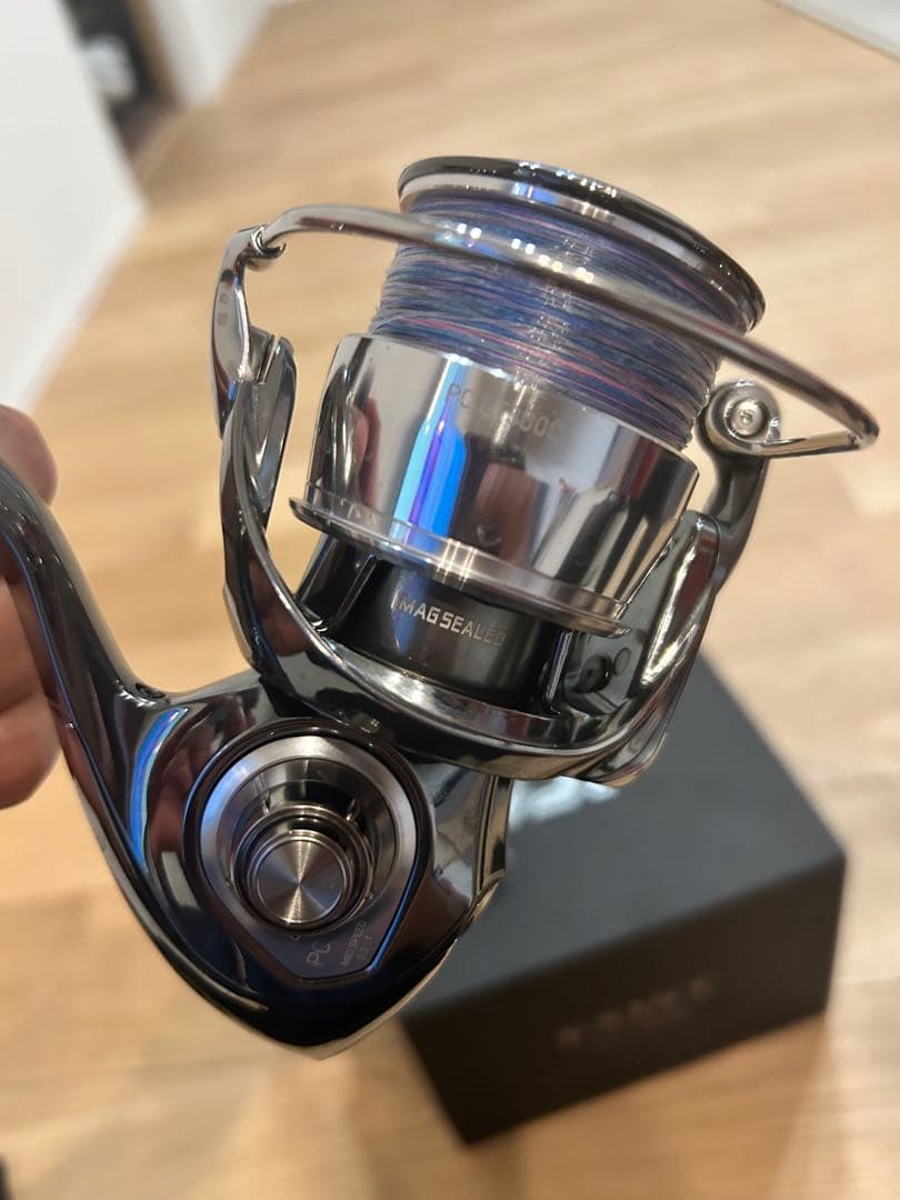EXIST PC LT3000 スピニングリール