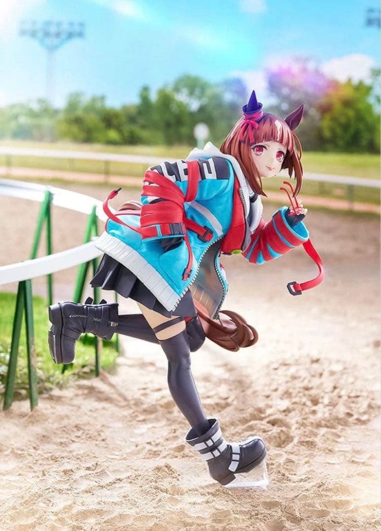 ウマ娘　トランセンド　勝負服ver.　1/7　フィギュア　ファットカンパニー