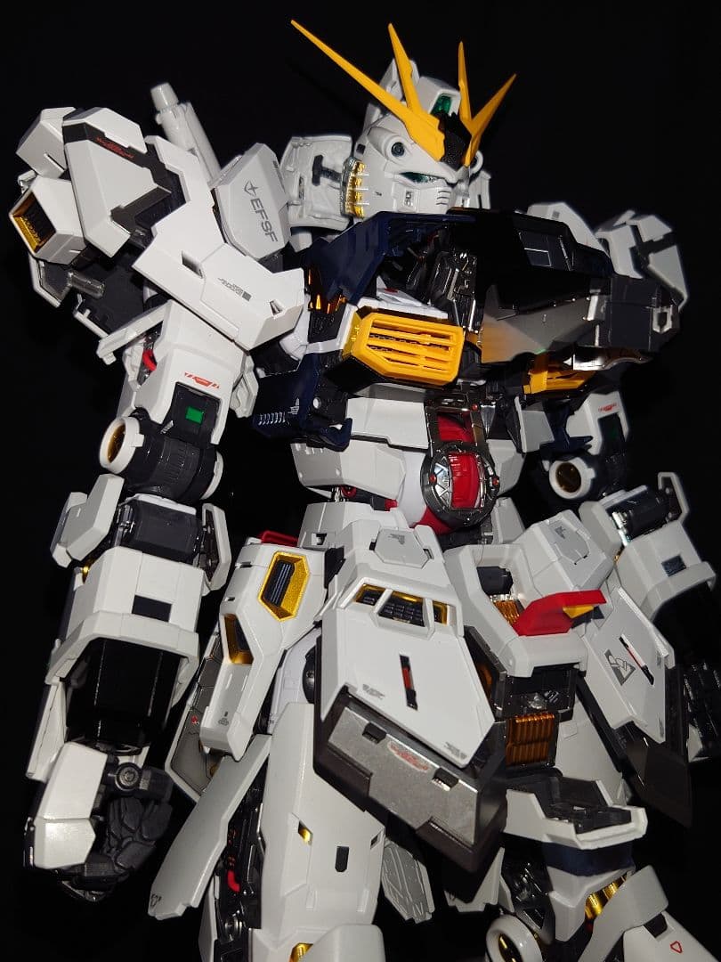 PG UNLEASHED 1/60 νガンダム　完成品