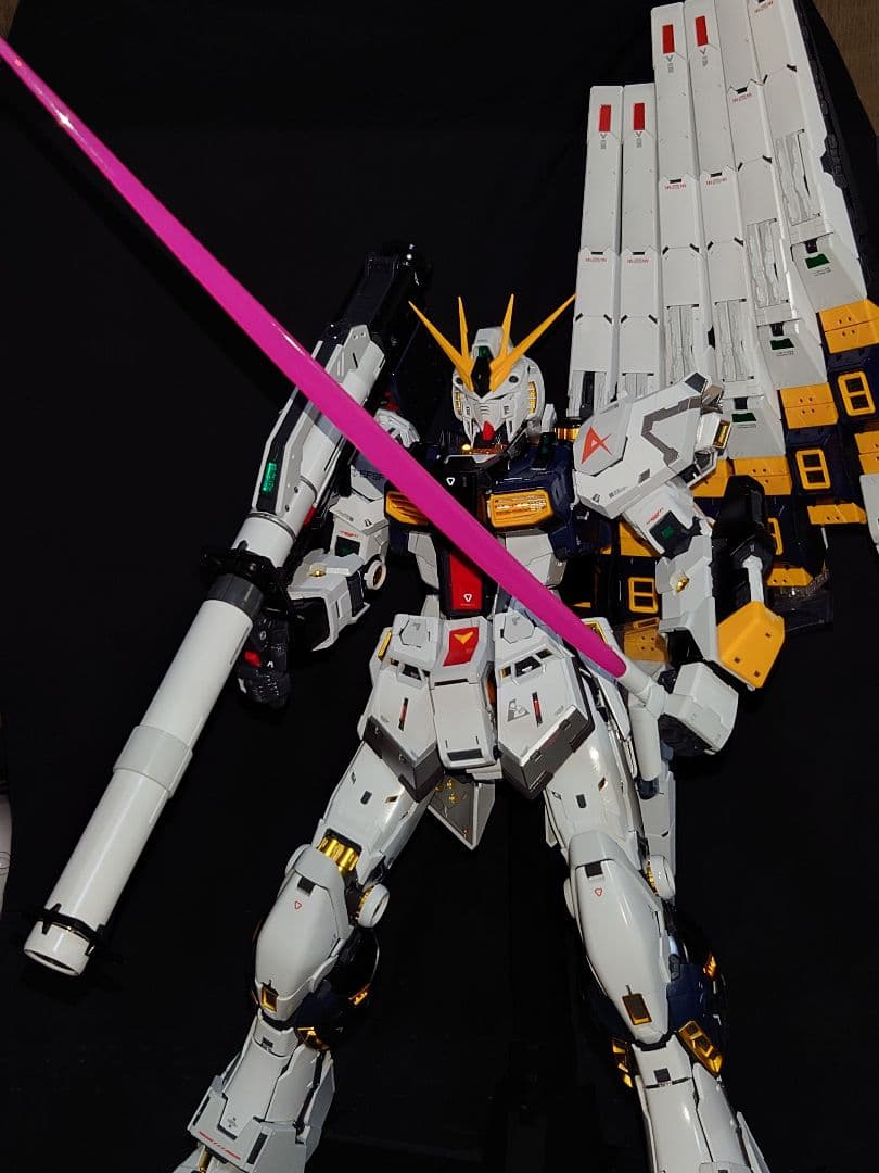 PG UNLEASHED 1/60 νガンダム　完成品