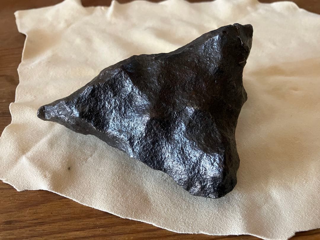 ギベオン隕石　1400g 原石