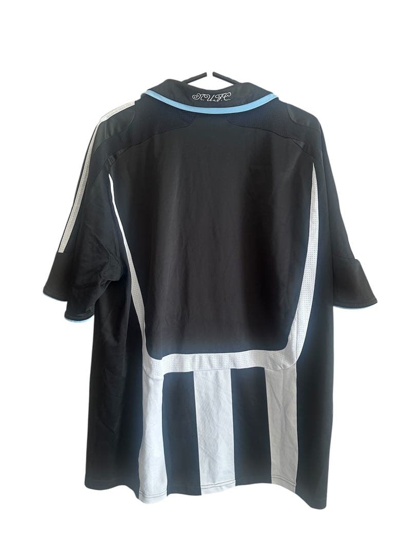 ニューカッスル　adidas シャツ
