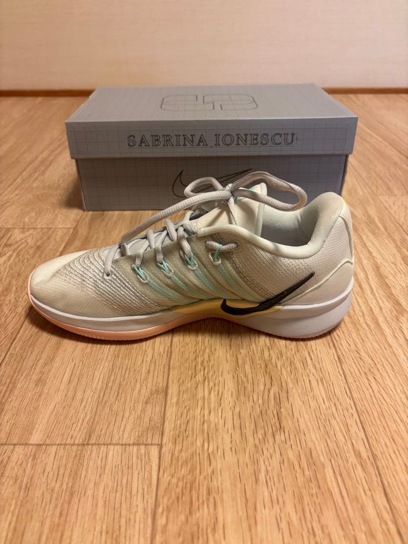NIKE ナイキ サブリナ 3 EP HF2882-100 バッシュ　25cm