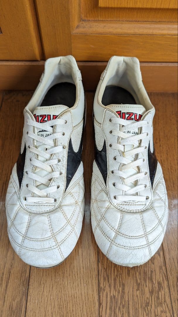 ミズノ　モレリア　ショートタン　サッカースパイク　Mizuno Morelia