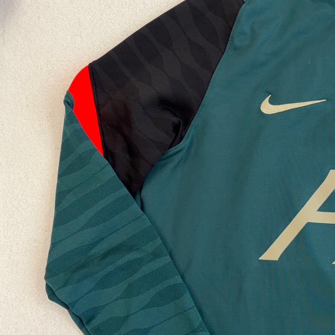 美品【NIKE】リバプール 21/22公式 ハーフジップ サッカーウェア 緑 M