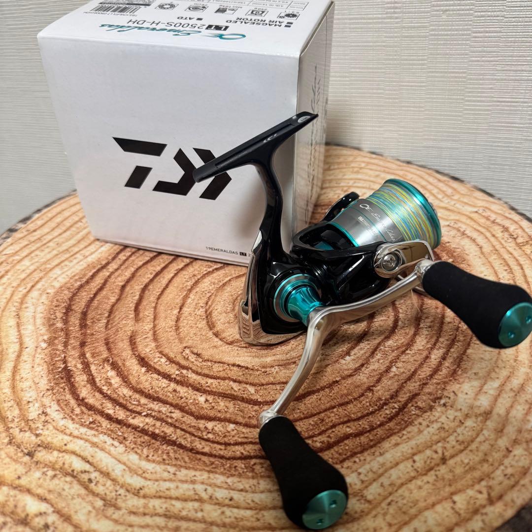 【ダイワ】 19エメラルダス LT 2500S-H-DH DAIWA 早い者勝ち