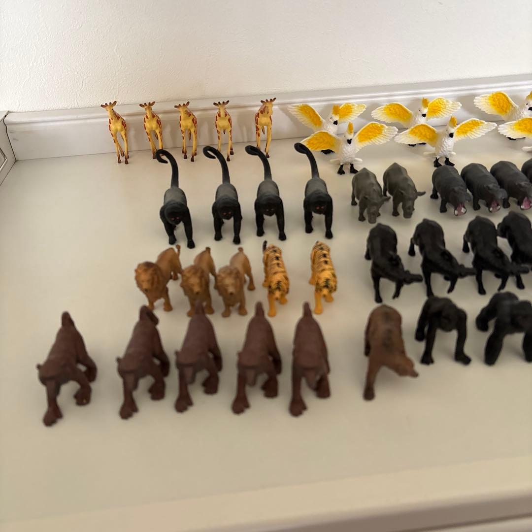 【美品】Mofun Toy 動物フィギュア　圧巻の90匹