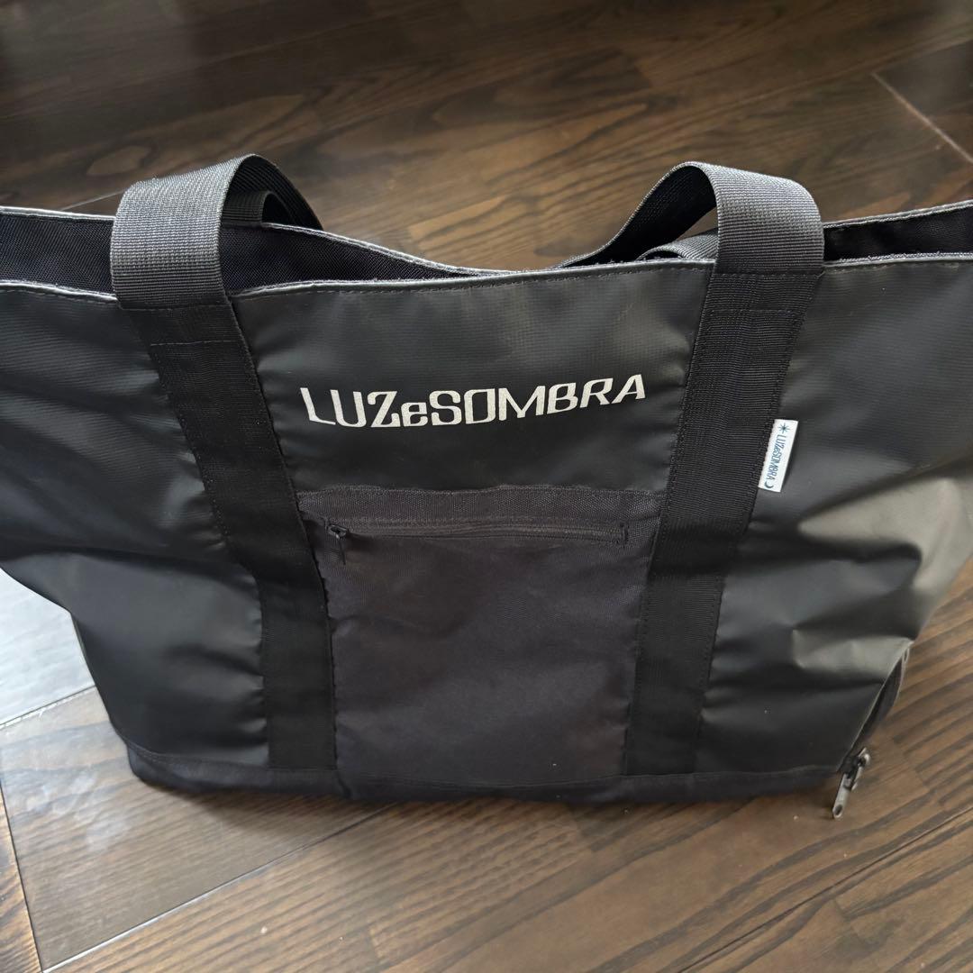 ルースイソンブラ ターポリン トートバッグ 35L LUZ e SOMBRA 黒