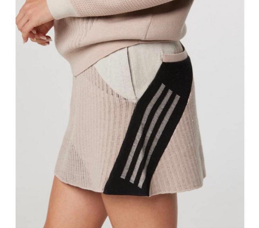 新品adidasゴルフ　アシンメトリークルーネックセーター　ニットスカート