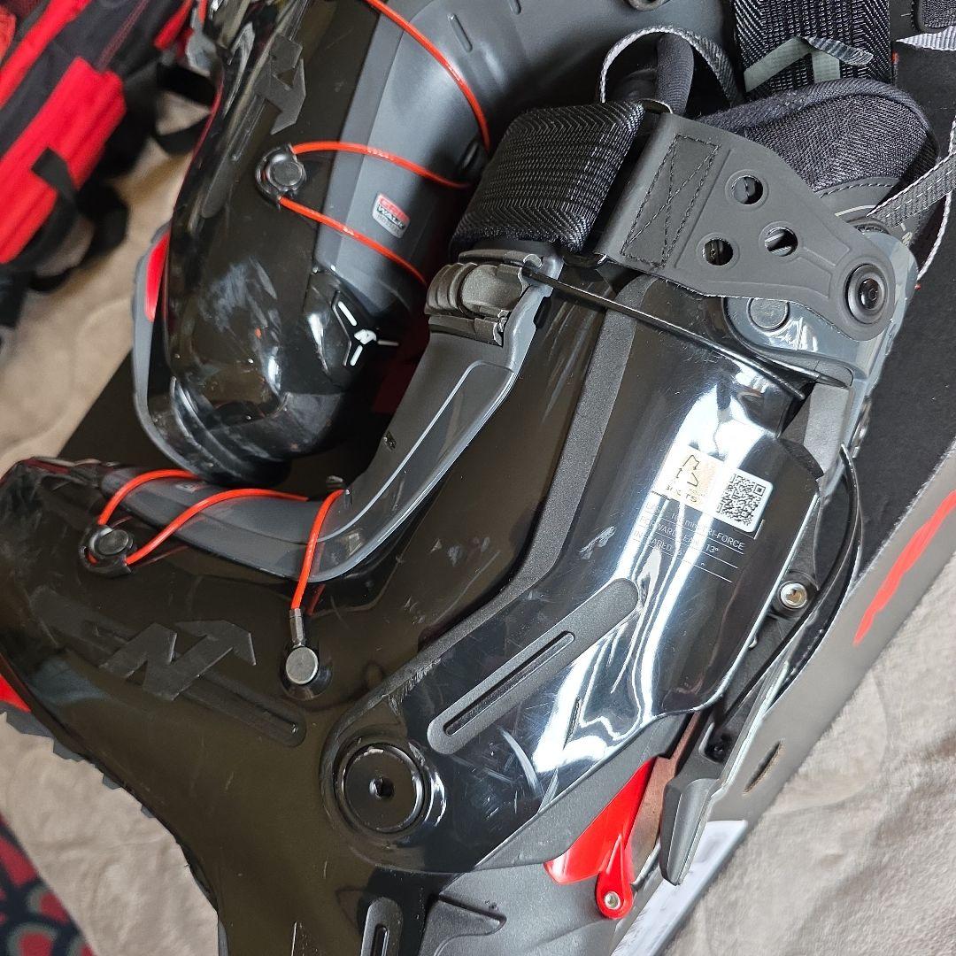 今シーズンモデル　ノルディカHF PRO 130中古使用感有り