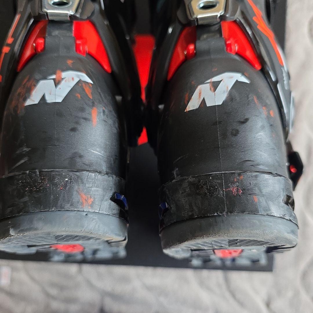 今シーズンモデル　ノルディカHF PRO 130中古使用感有り