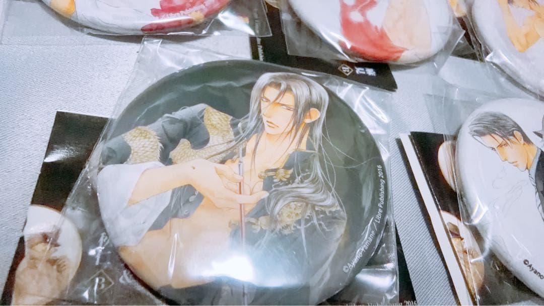 やまねあやの ファインダー シリーズ 缶バッジ まとめ売り