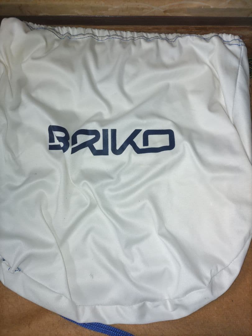 BRIKO ブリコ FIS対応 ヘルメット　サイズ58