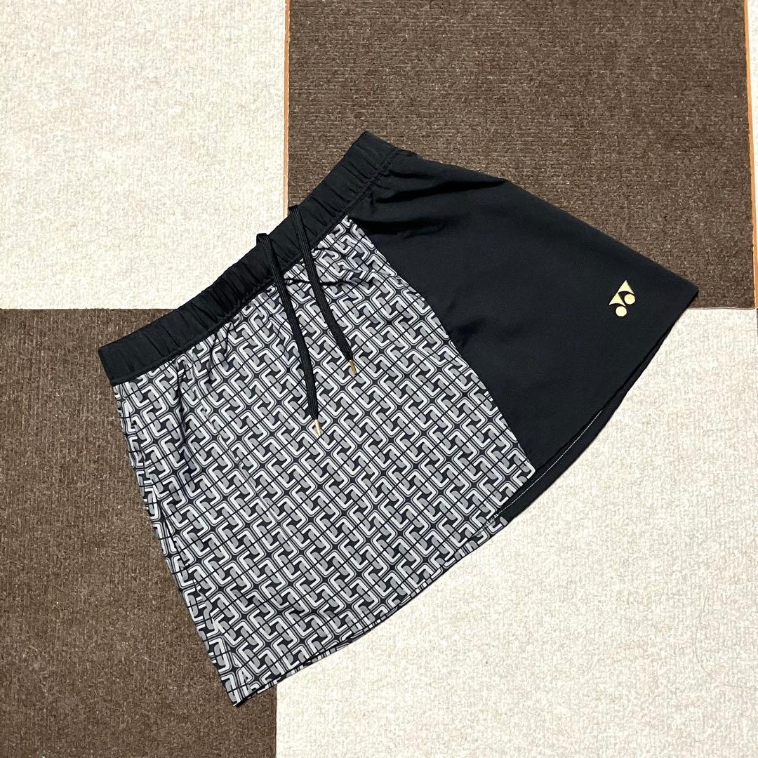 未使用に近い❣️YONEX ヨネックス ユニフォーム上下セット　バドミントン