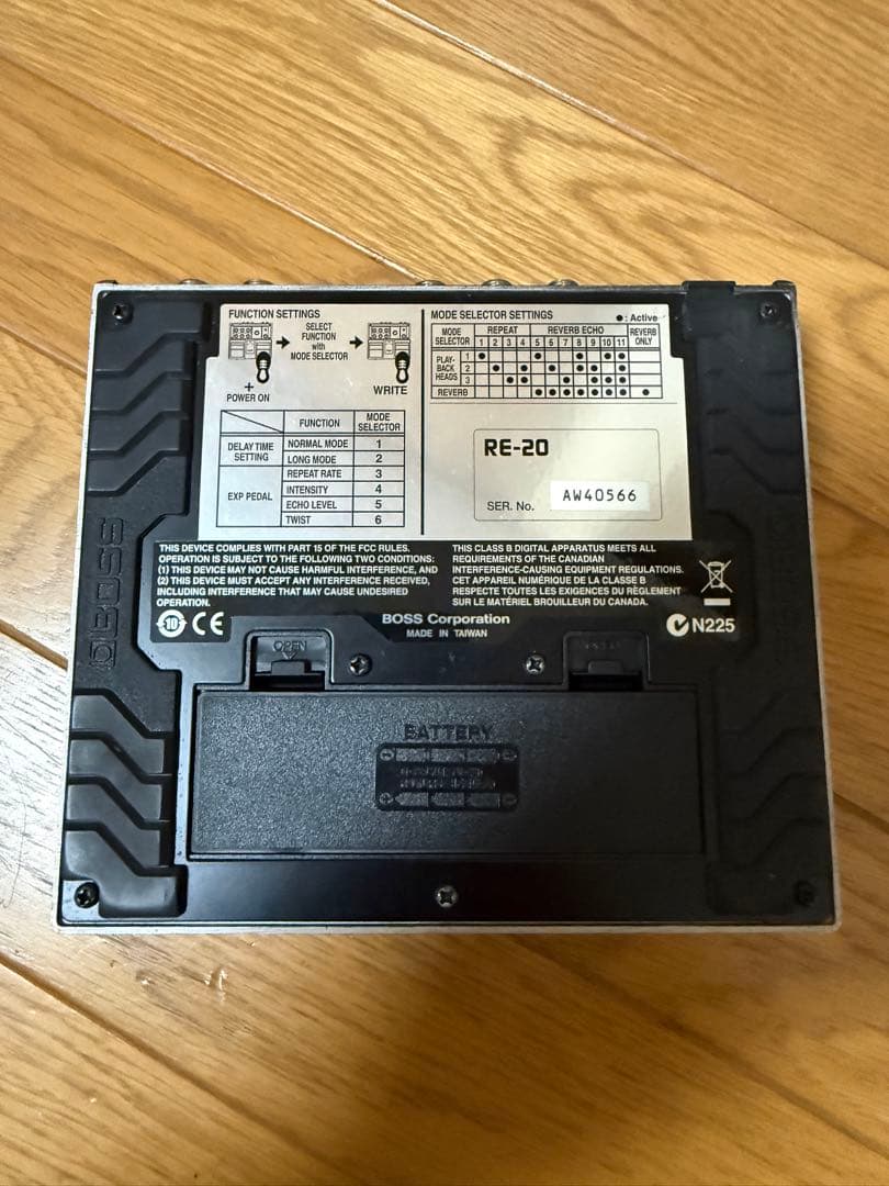 ギター BOSS RE-20